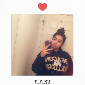 Meet your Posher, Lexie